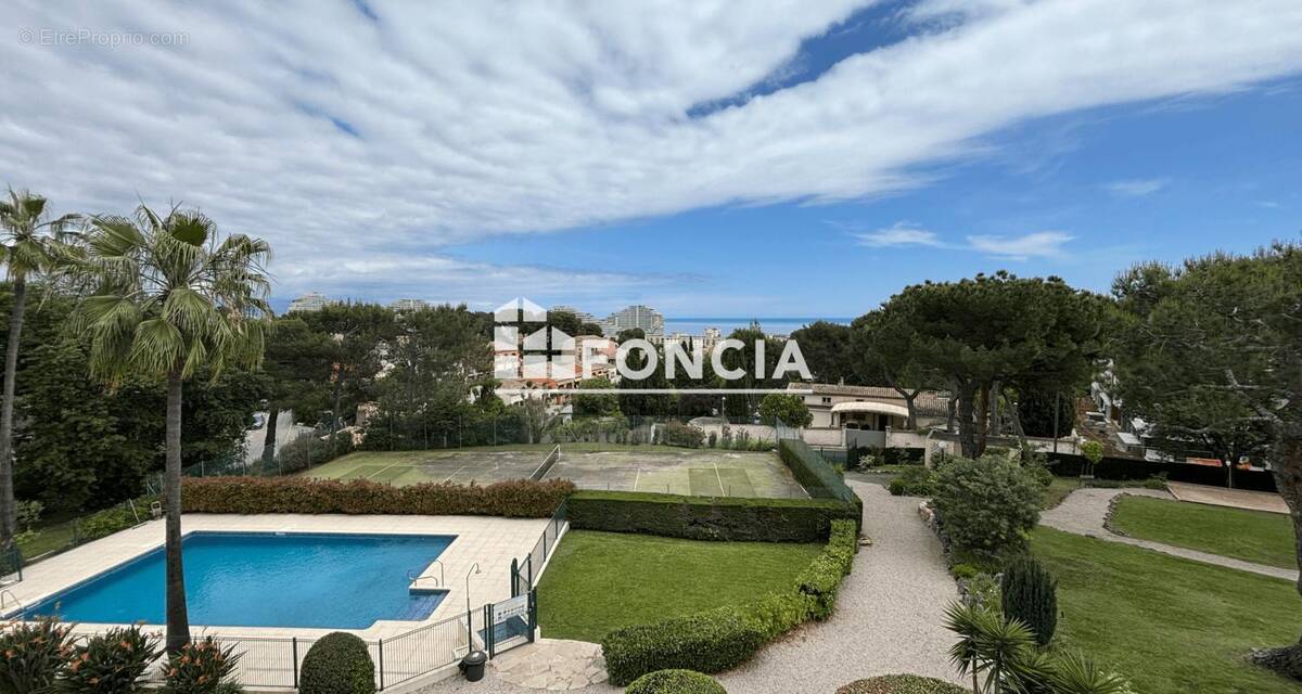 Appartement à VILLENEUVE-LOUBET