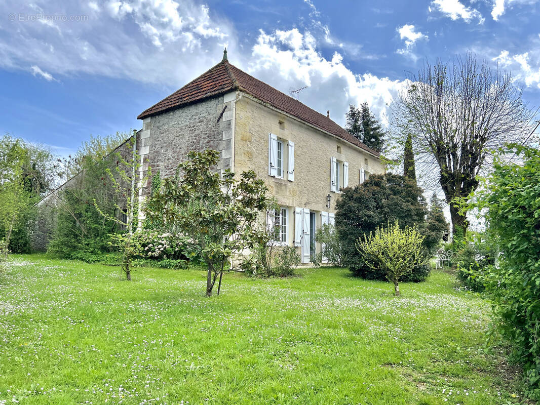 Maison à PELLEGRUE