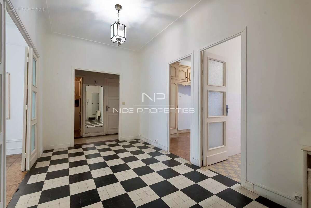 Appartement à NICE