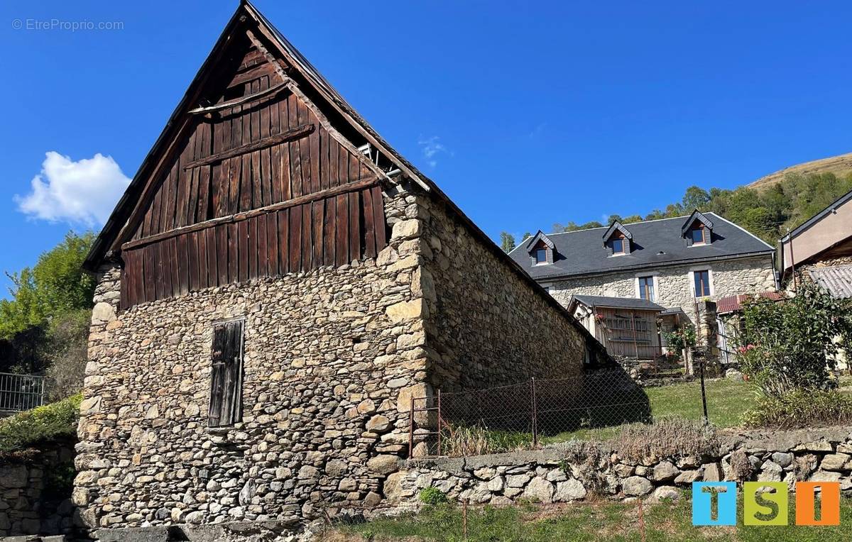 Maison à GARIN
