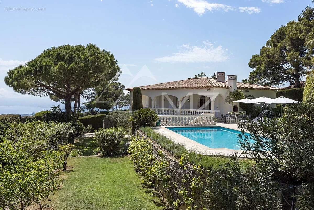 Maison à VALLAURIS