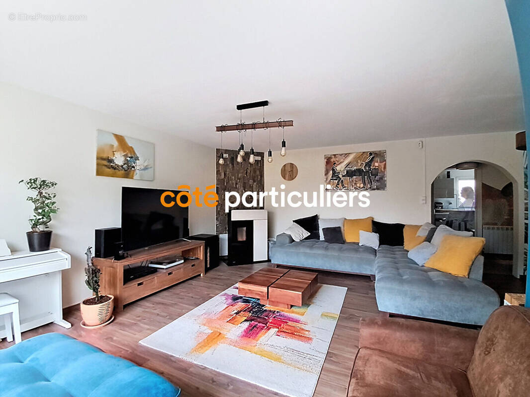 Maison à CORQUILLEROY