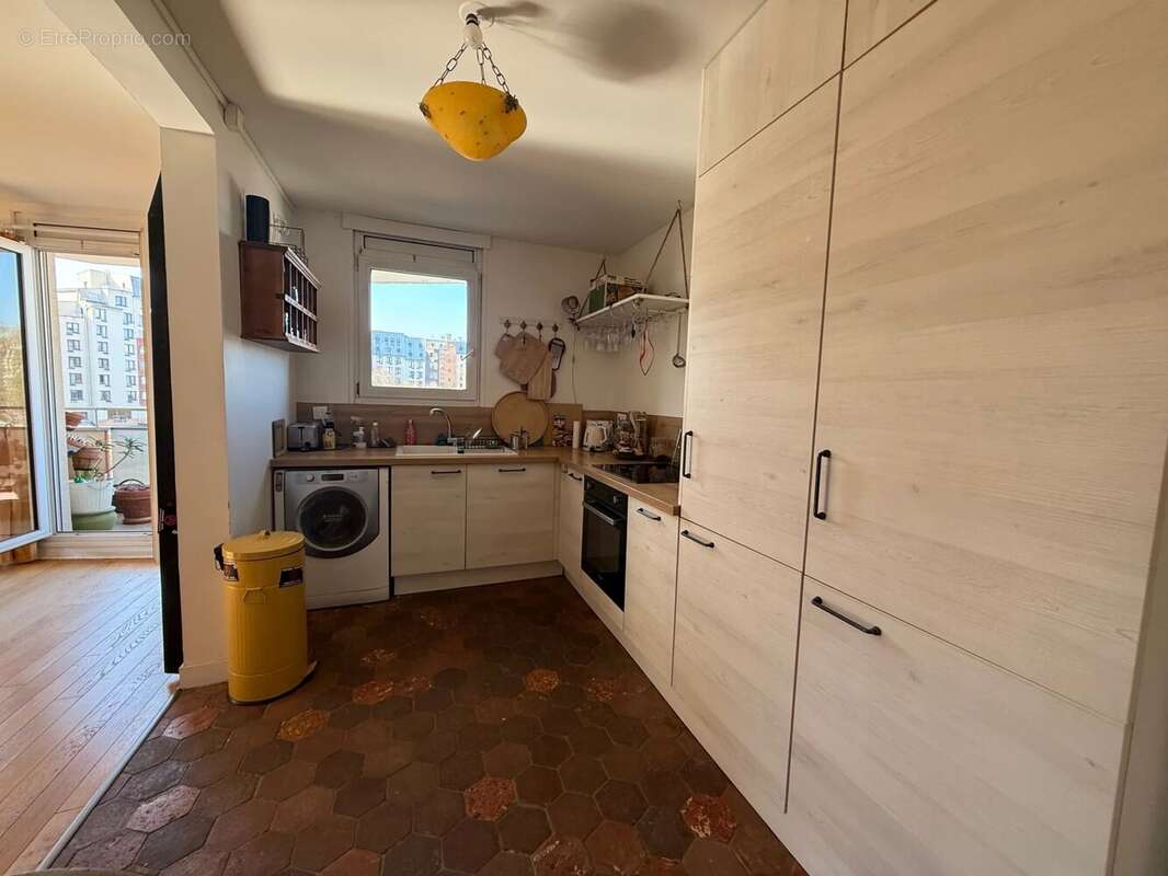 Appartement à PARIS-10E
