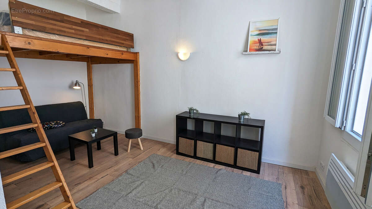 Appartement à MARSEILLE-2E