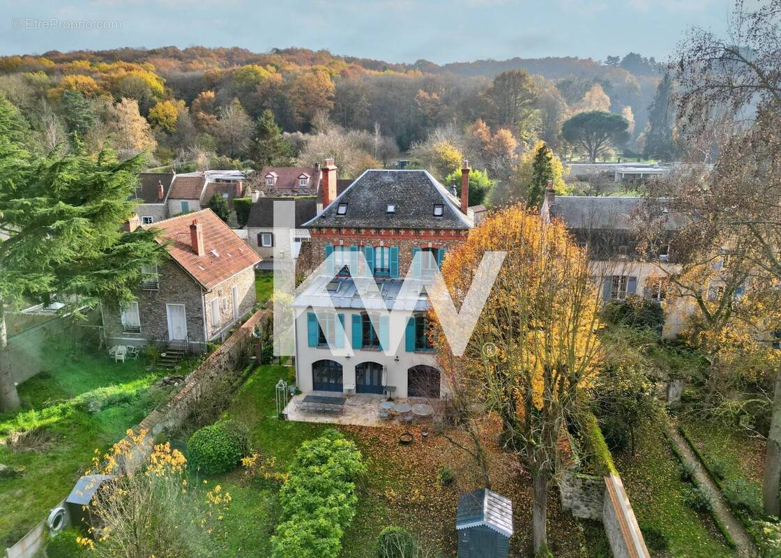 Maison à JANVILLE-SUR-JUINE