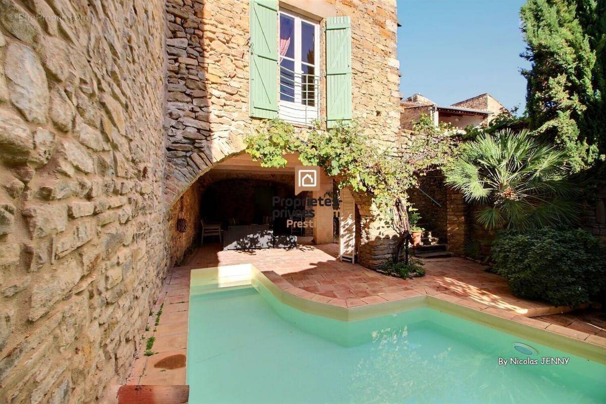 Maison à UZES