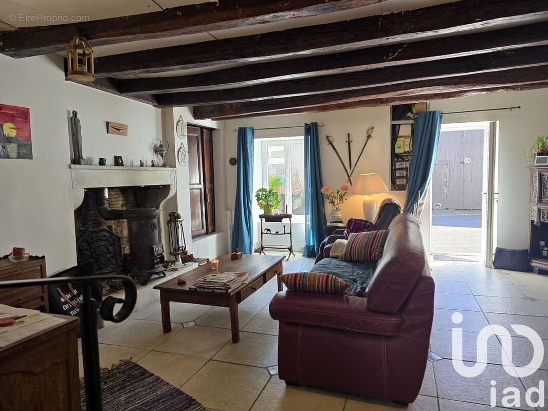 Photo 1 - Maison à CIVAUX