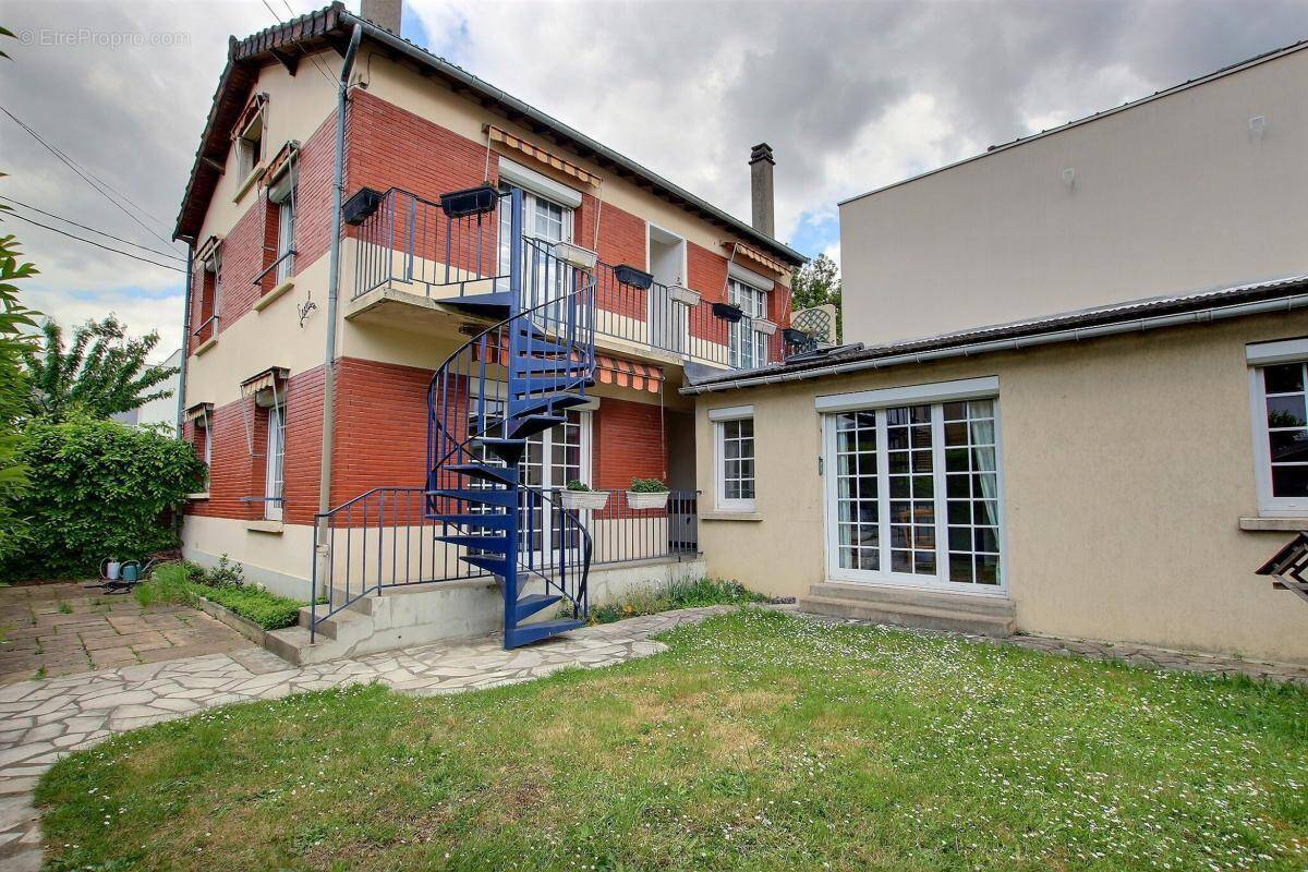Maison à BOIS-COLOMBES