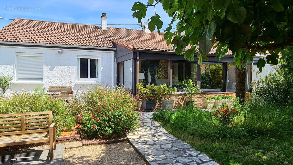 Maison à LES SORINIERES