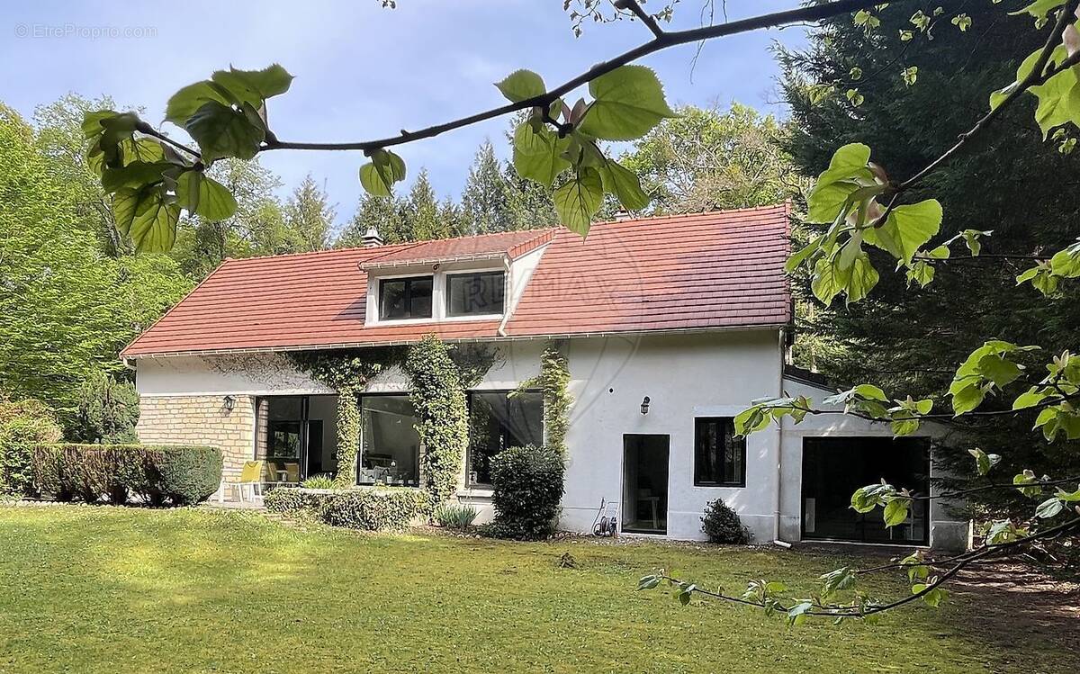 Maison à LAMORLAYE