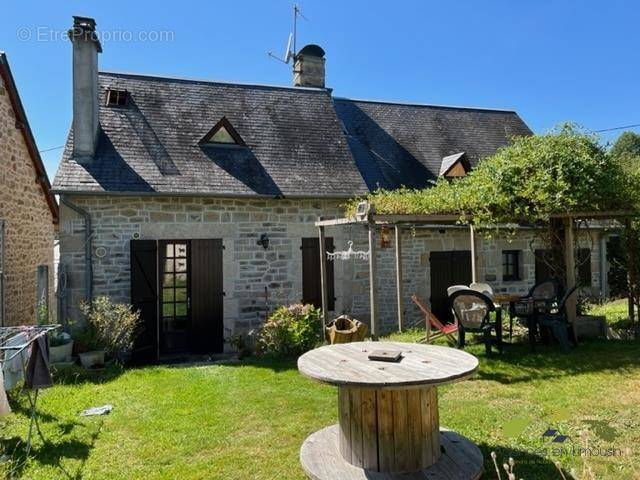 Maison à TREIGNAC