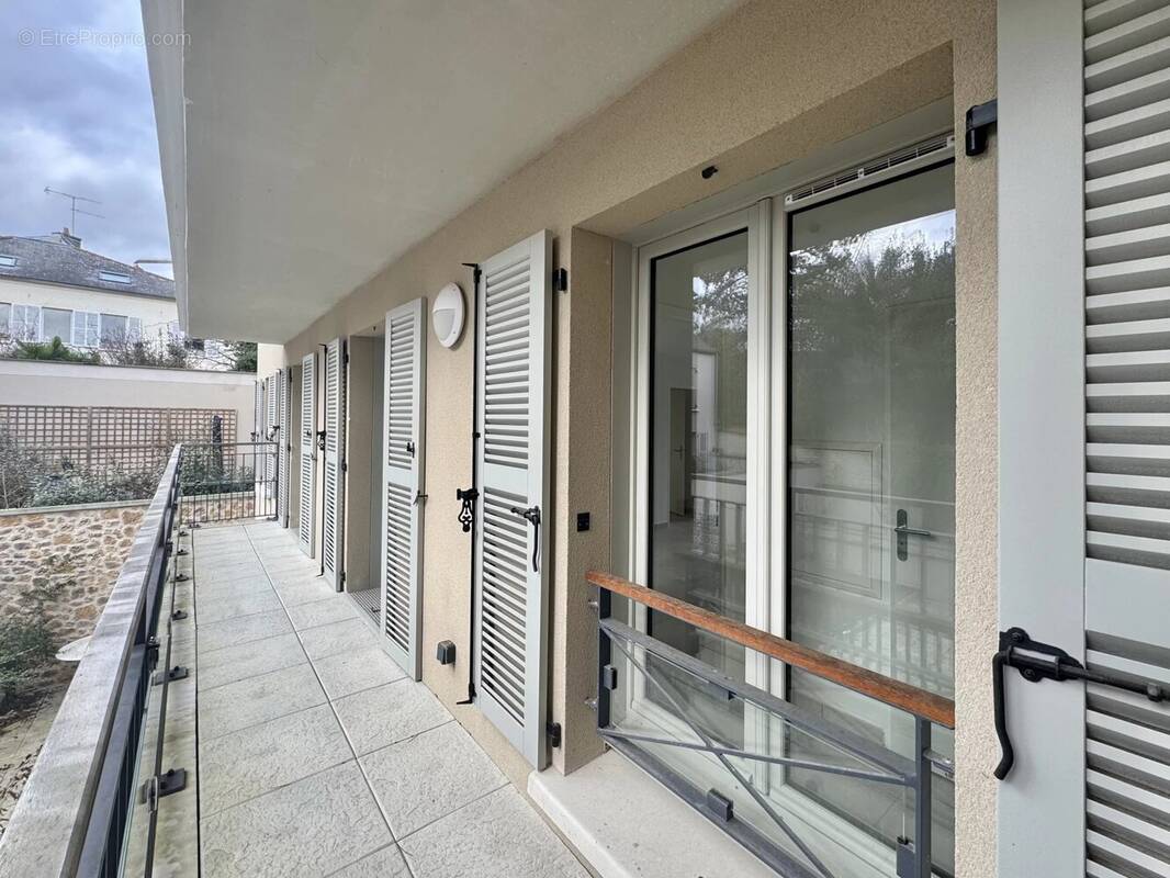 Appartement à VERRIERES-LE-BUISSON
