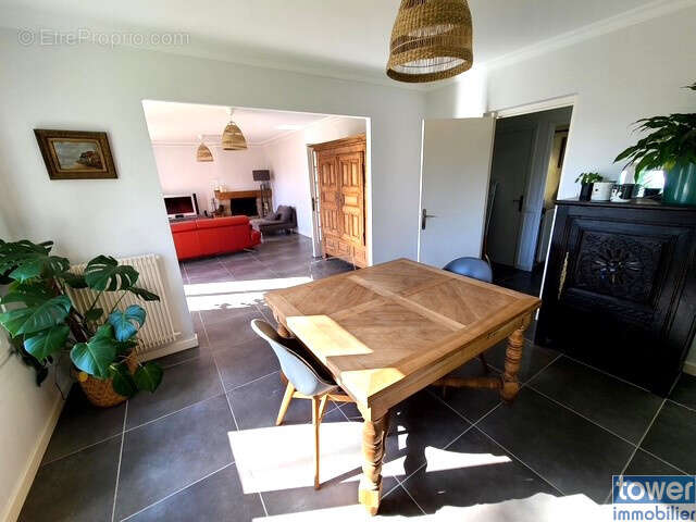Maison à DIRINON