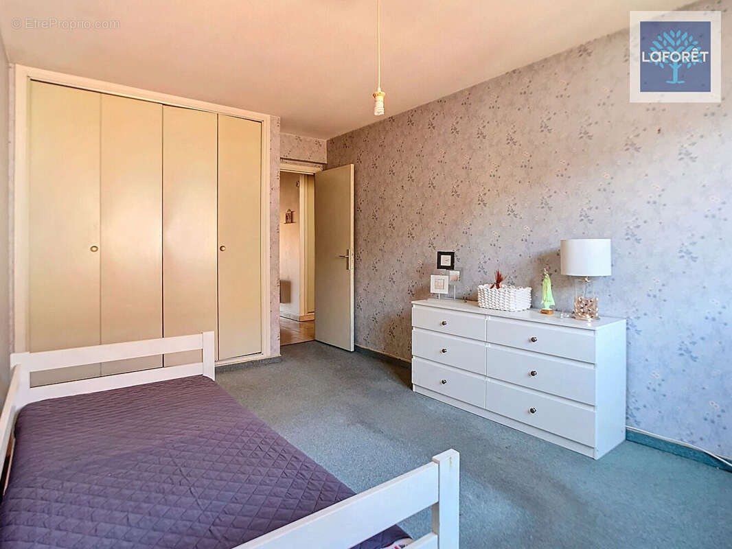 Appartement à VALLAURIS