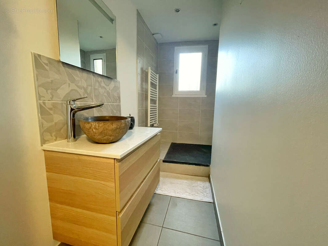 Appartement à TERNAY