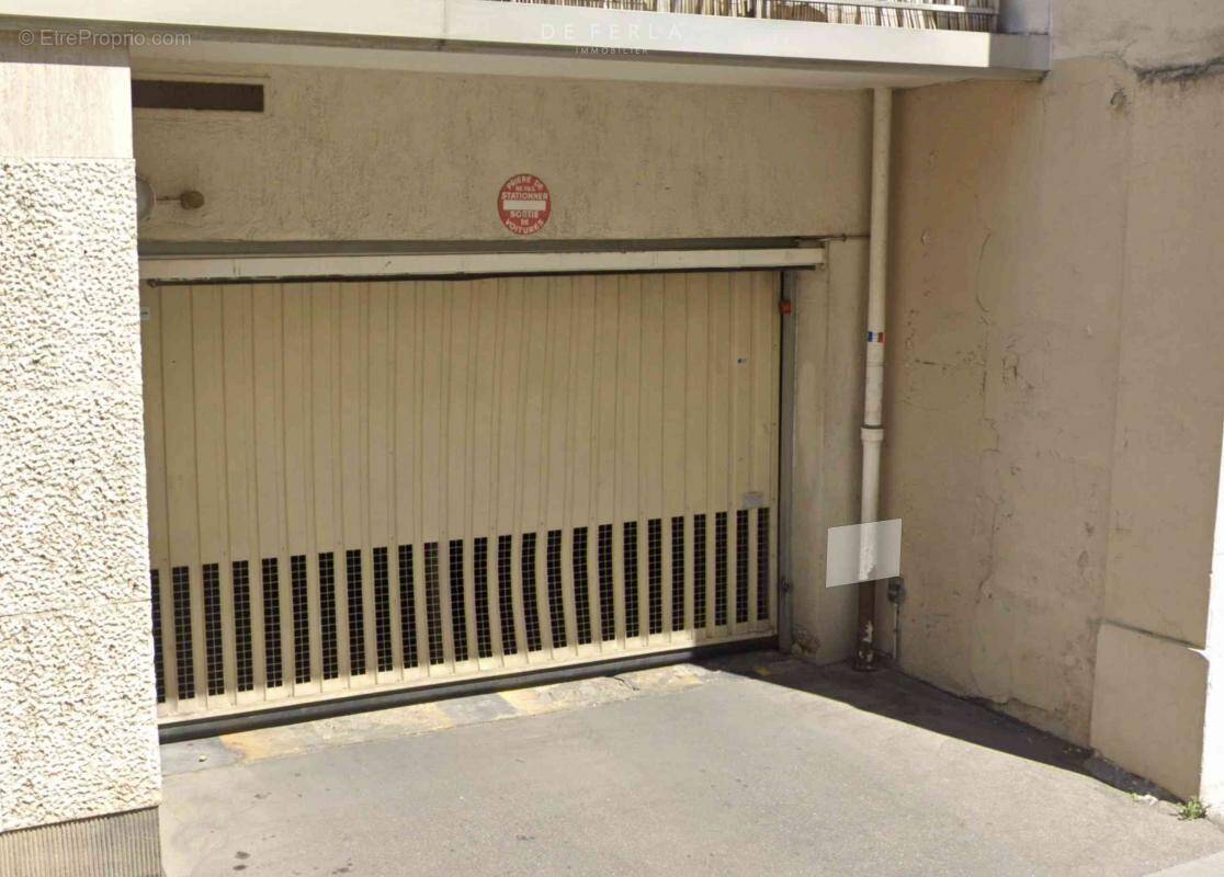 Parking à PARIS-14E