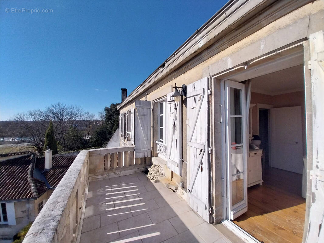 Appartement à COGNAC