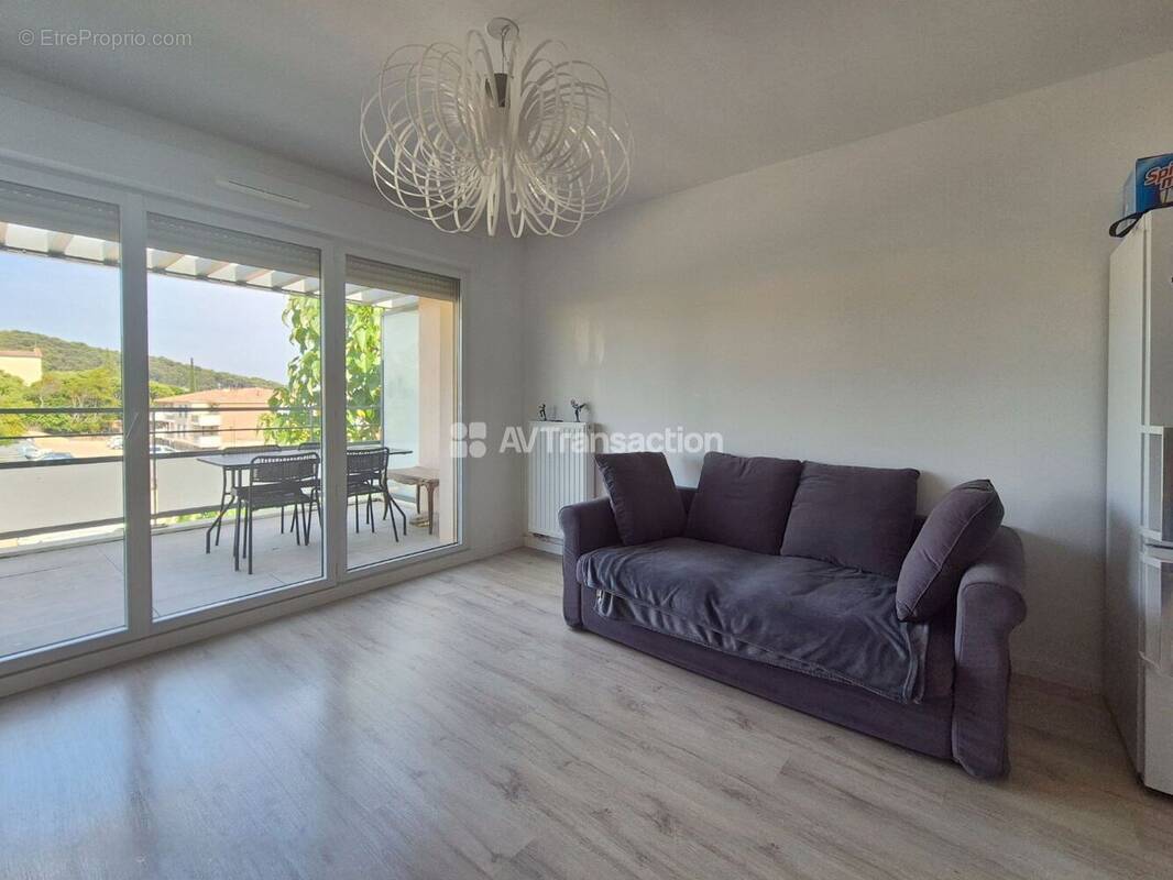 Appartement à LORGUES