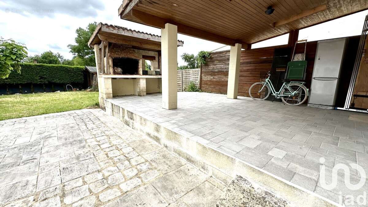 Photo 4 - Maison à LES ARTIGUES-DE-LUSSAC