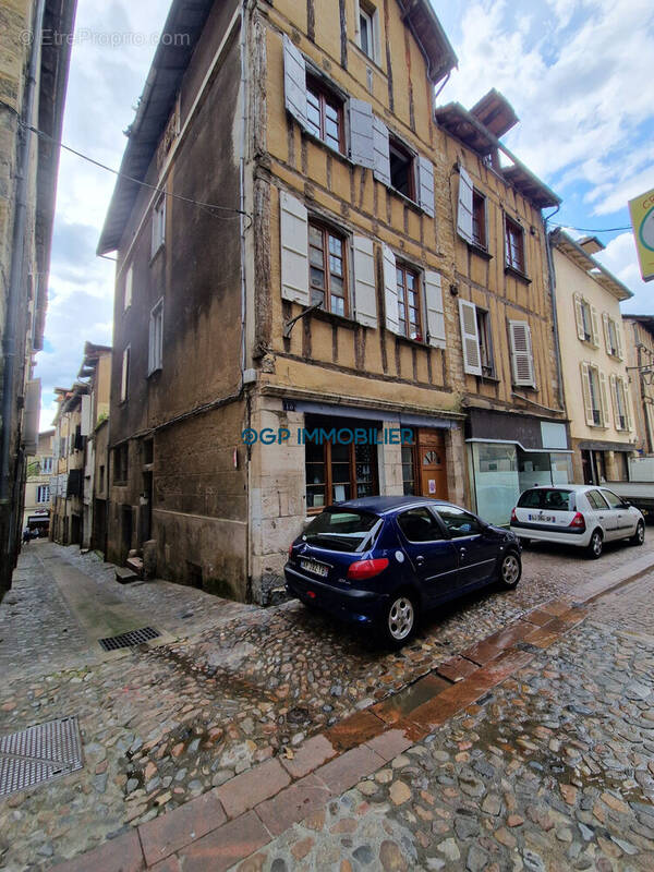 Appartement à VILLEFRANCHE-DE-ROUERGUE