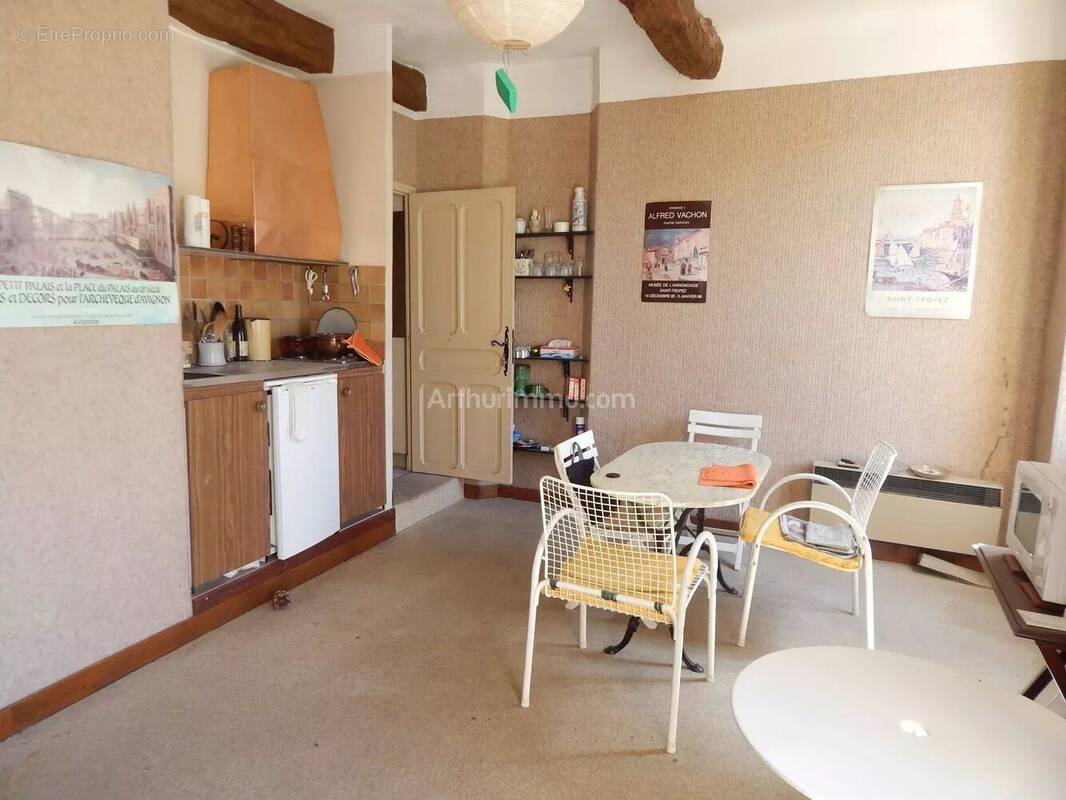 Appartement à SALERNES