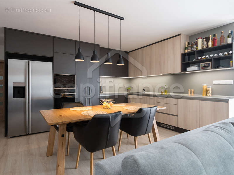 Appartement à LATTES