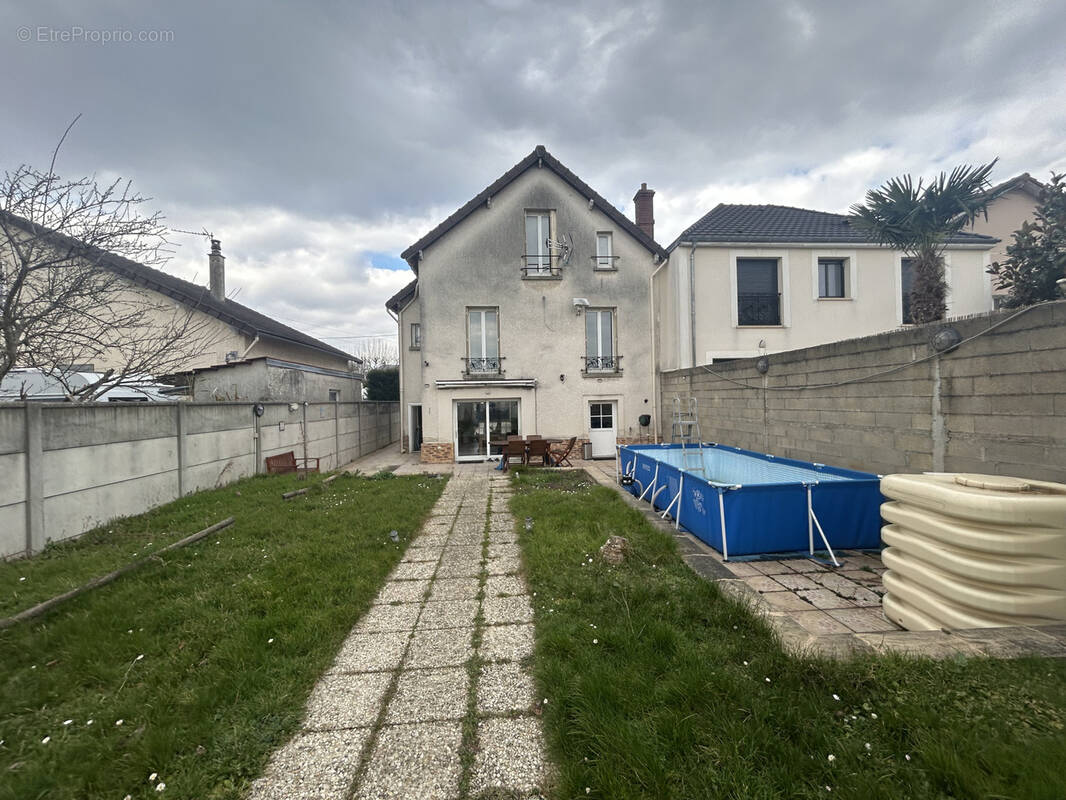 Maison à MONTFERMEIL