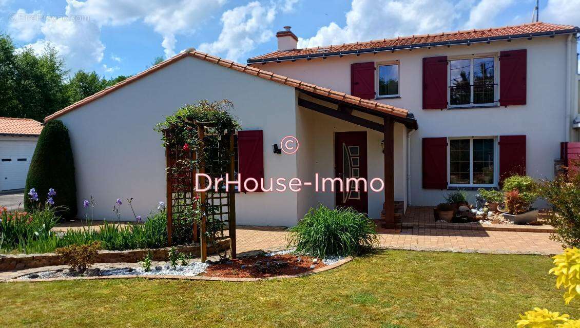 Maison à LEGE