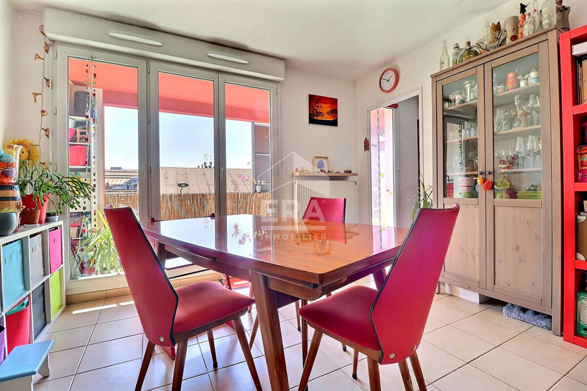 Appartement à SAINT-DENIS