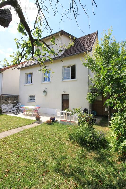 Maison à YERRES