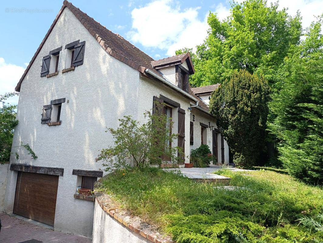 Maison à LIMEIL-BREVANNES