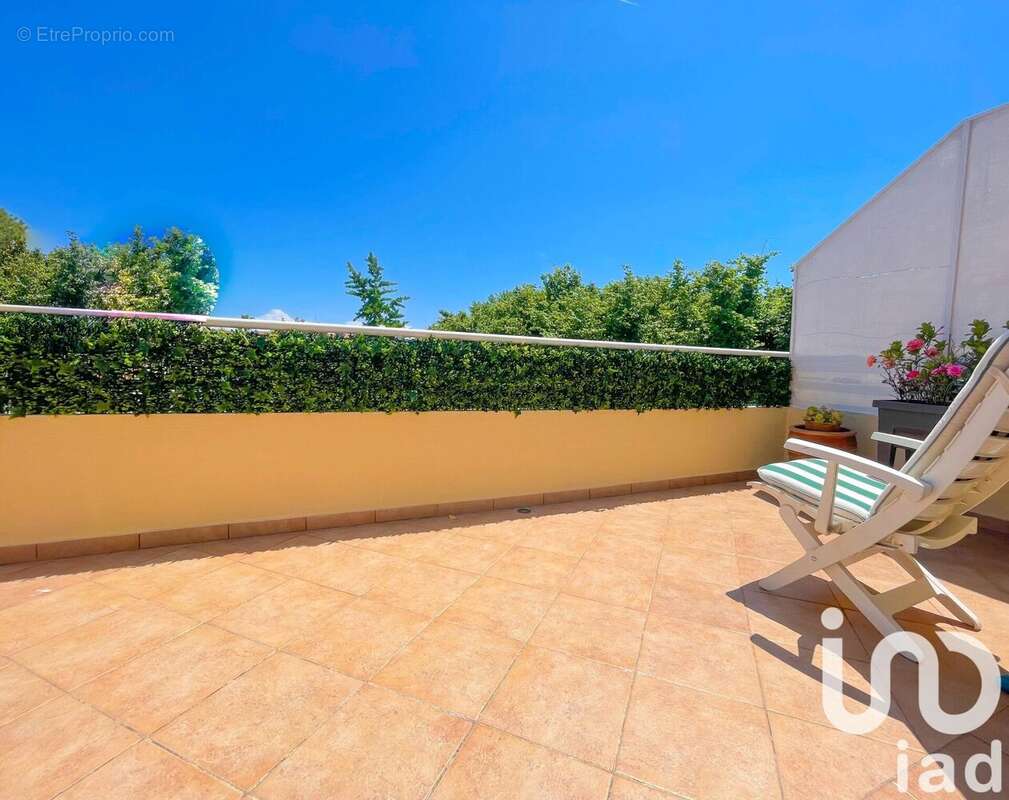 Photo 2 - Appartement à VILLENEUVE-LOUBET