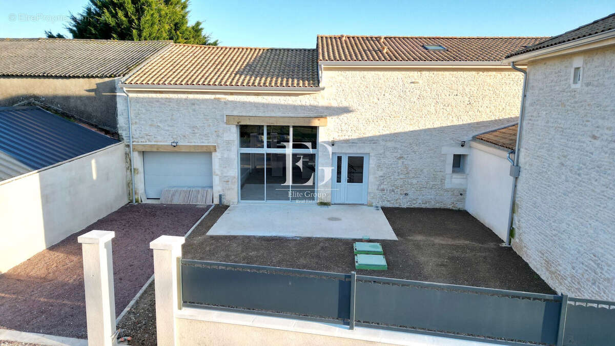 Maison à LA ROCHEFOUCAULD