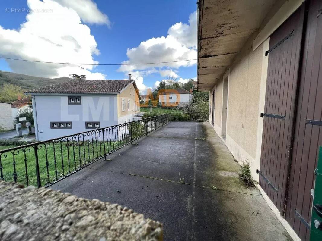 Appartement à AUBIN