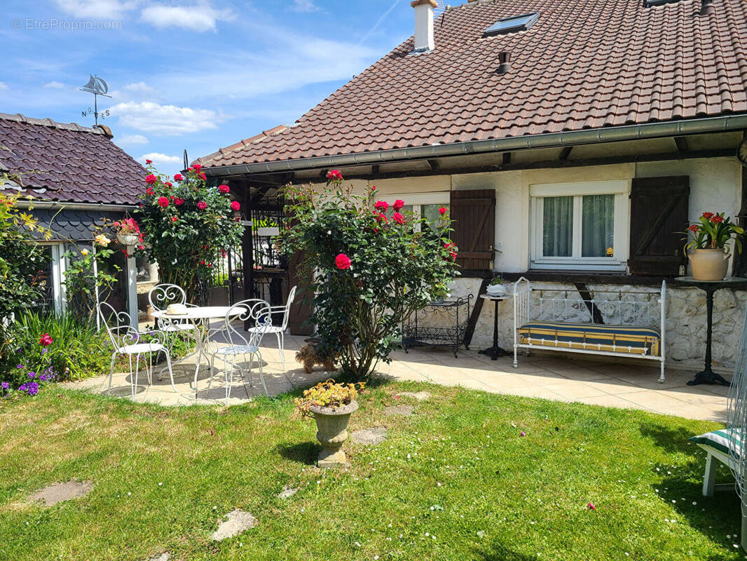 Maison à FONTENAY-LE-FLEURY