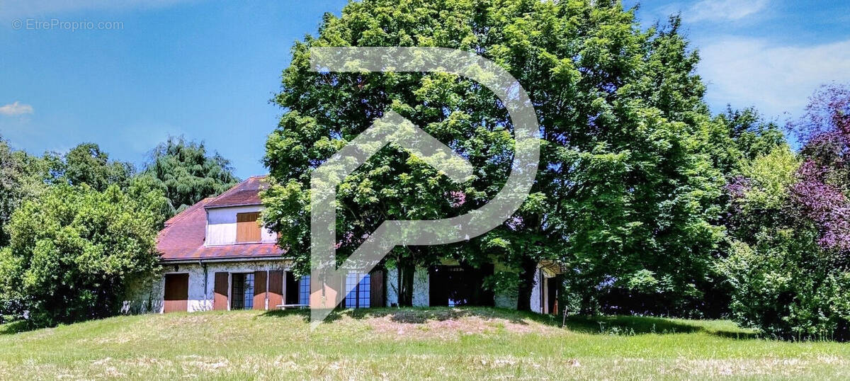 Maison à NIEUIL-L&#039;ESPOIR