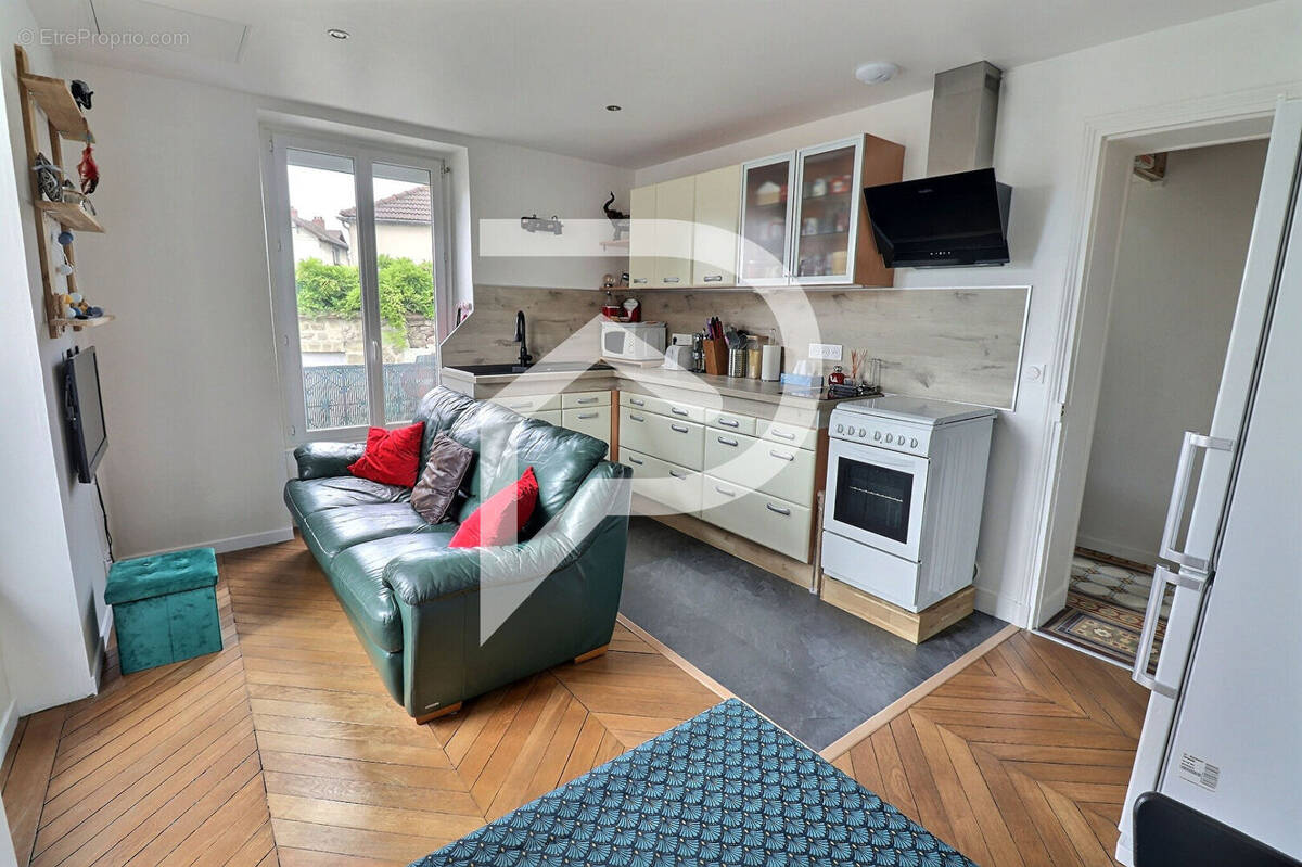 Appartement à MERY-SUR-OISE