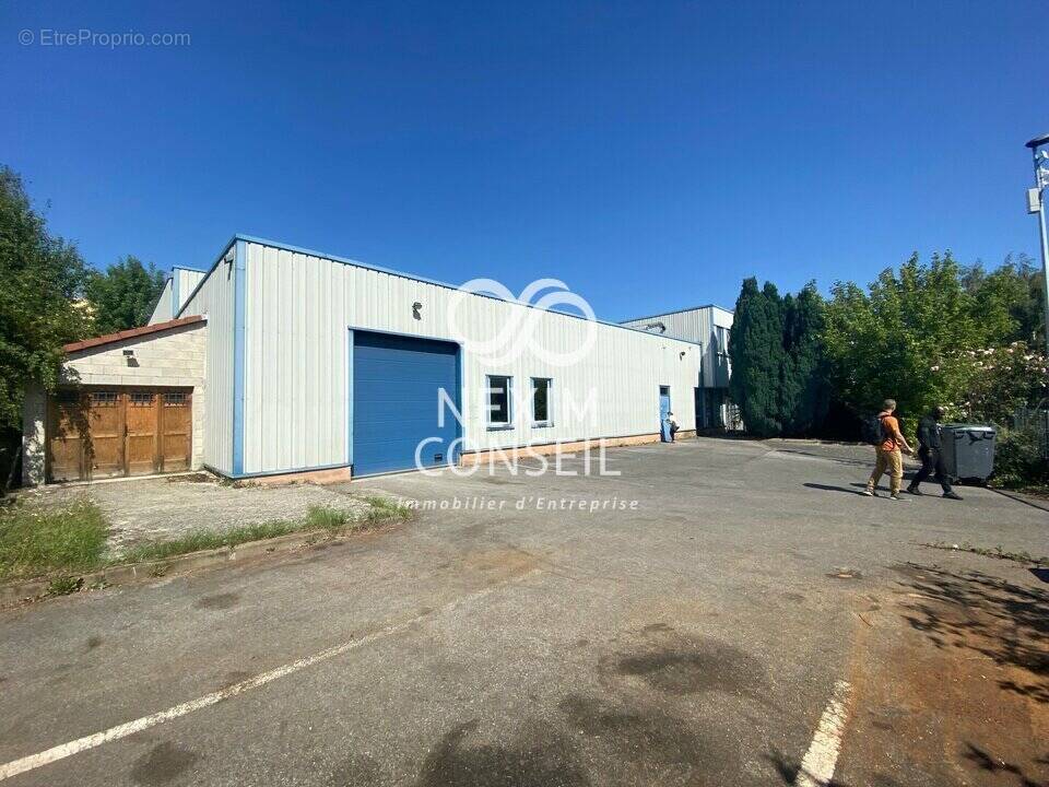 Autre à LINAS