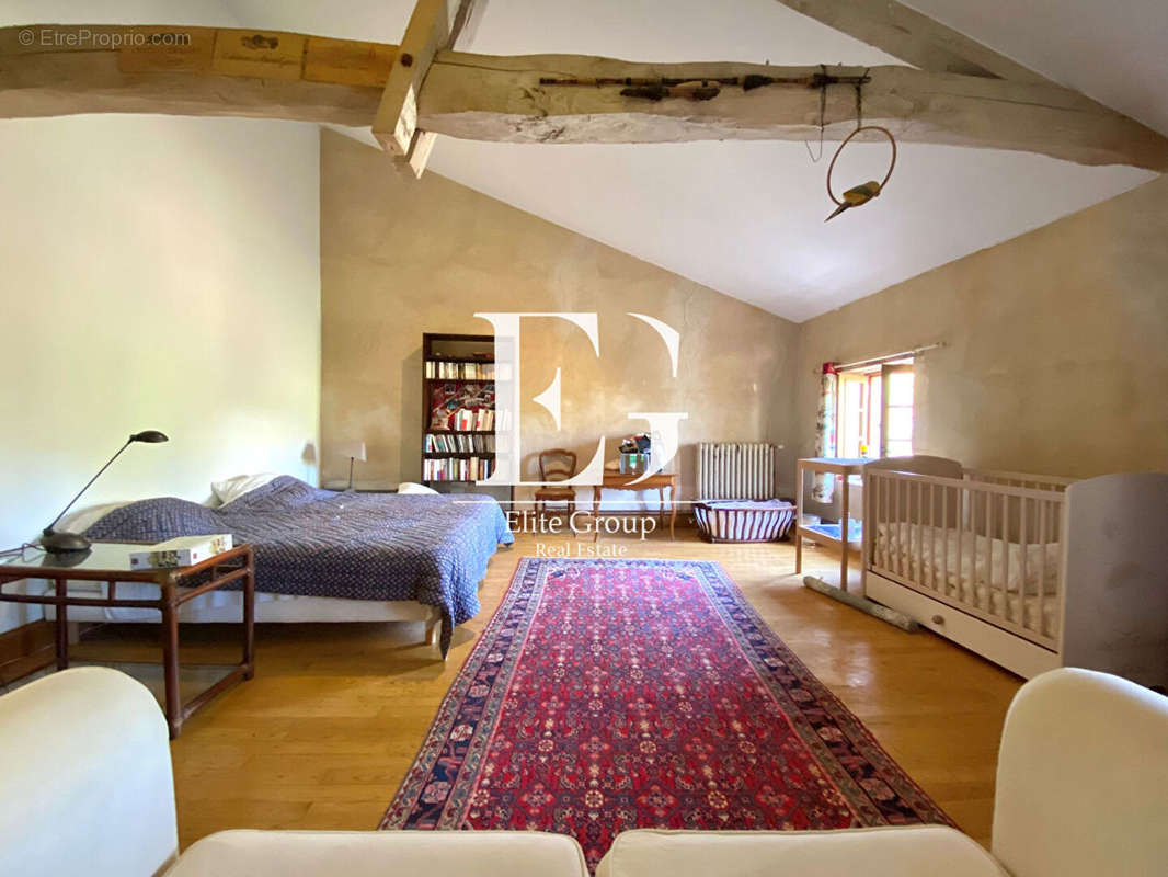 Maison à TOUVRE