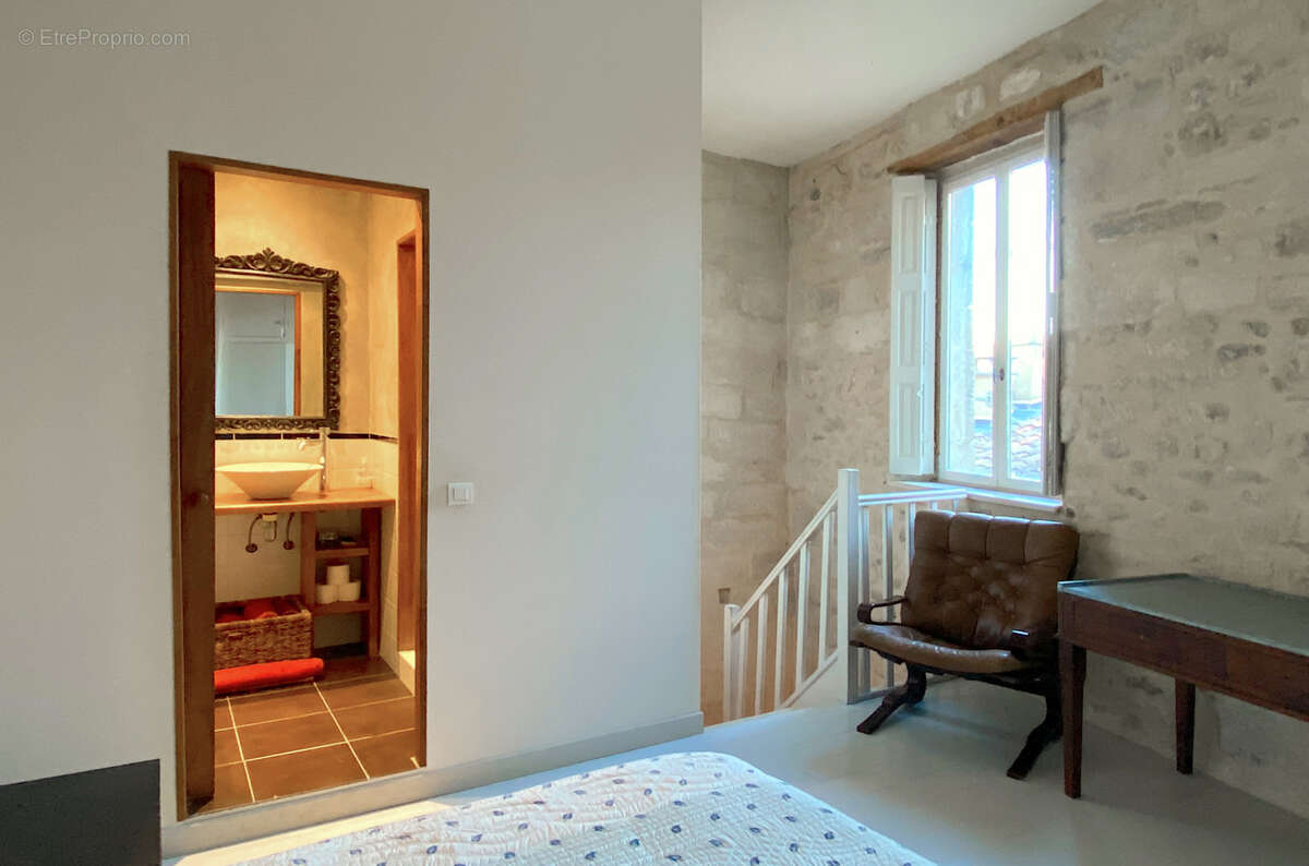 Appartement à UZES