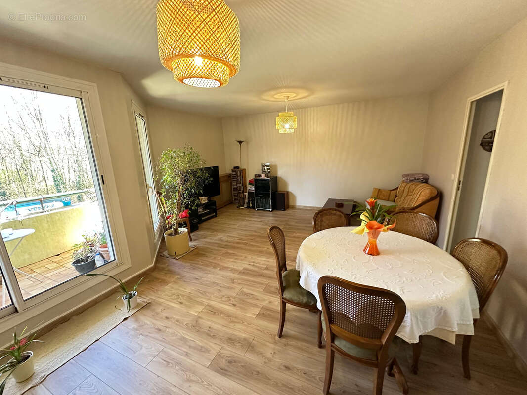Appartement à RIS-ORANGIS