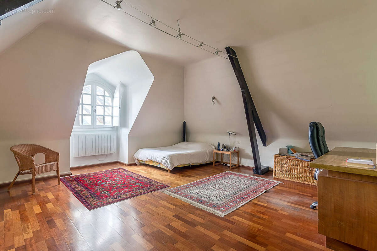 Maison à TASSIN-LA-DEMI-LUNE