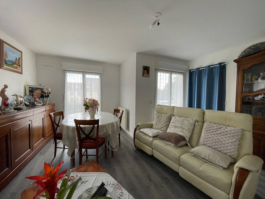 Appartement à LAMORLAYE