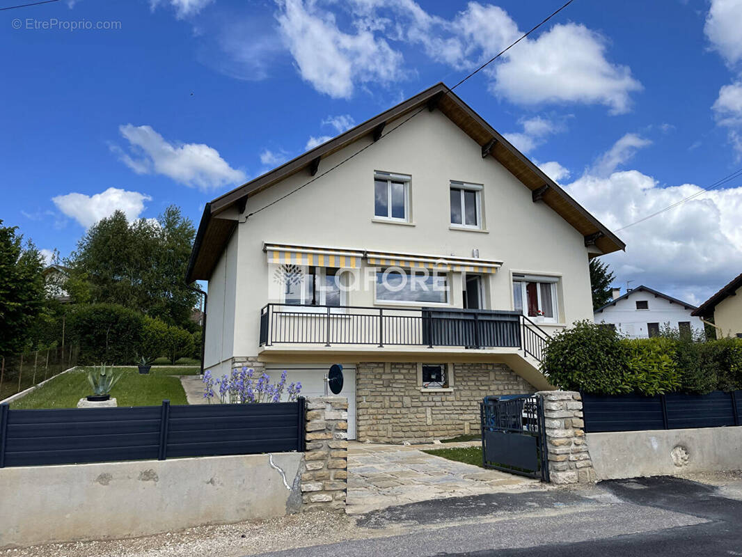 Maison à ARINTHOD