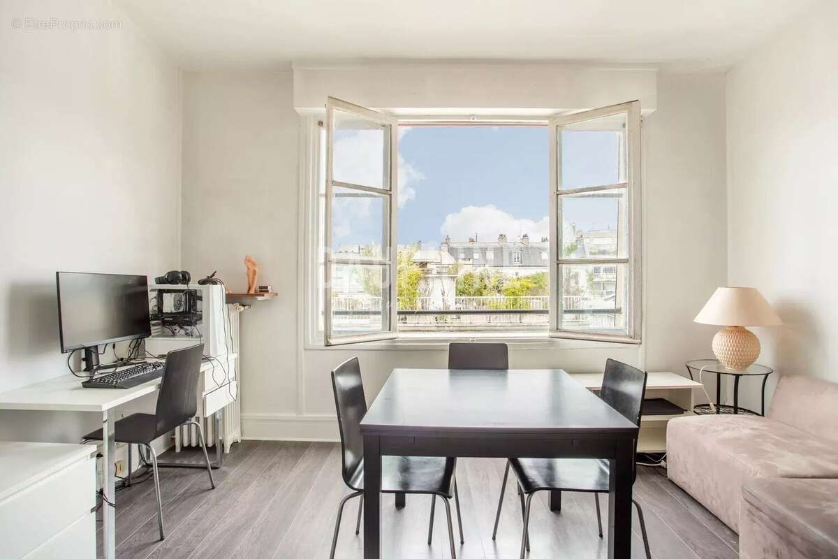 Appartement à PARIS-6E