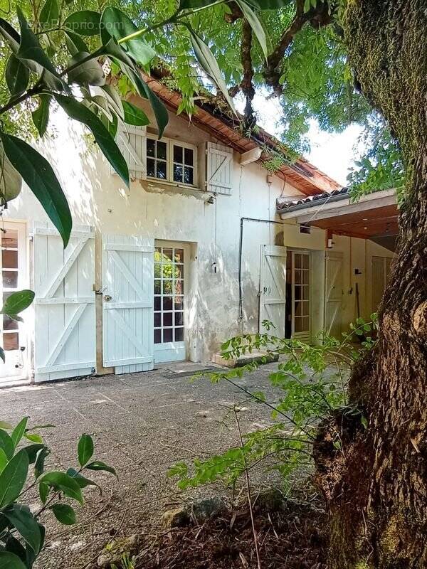 Maison à LA SAUVE