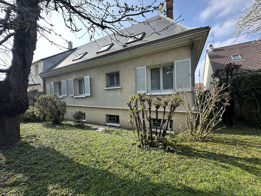 Maison à GARGES-LES-GONESSE