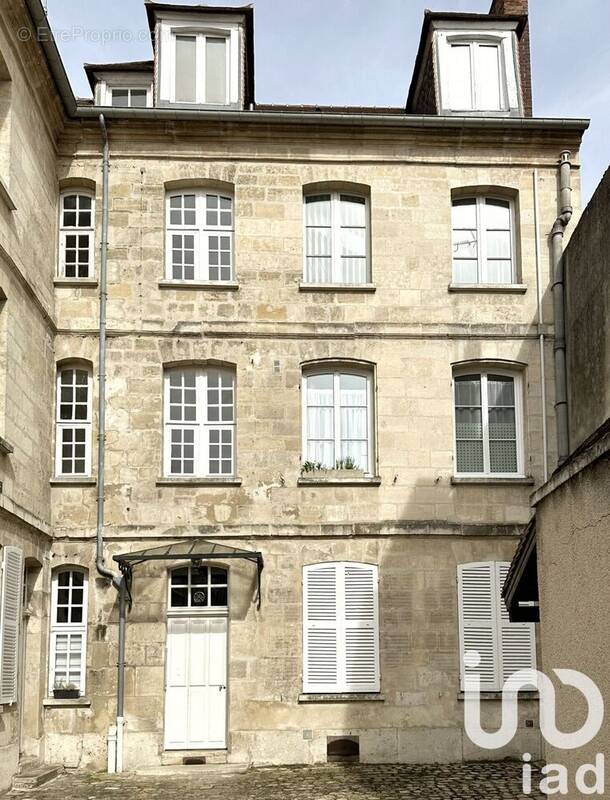 Photo 1 - Appartement à COMPIEGNE