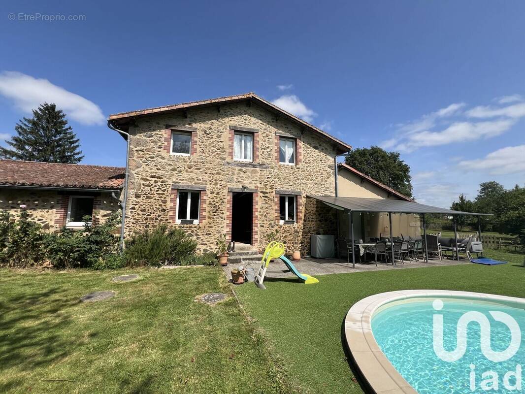 Photo 1 - Maison à SAINT-MESMIN