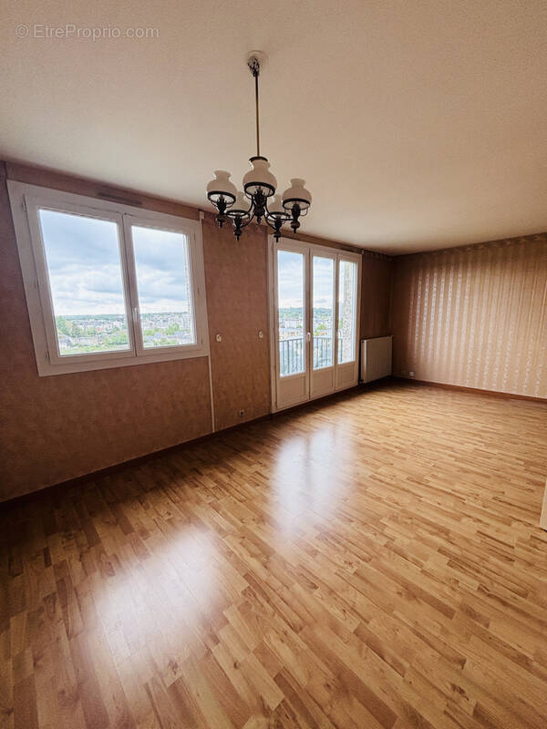 Appartement à LA RICHE